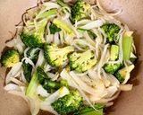 ムニエル後の残り油で野菜炒め作り方1写真