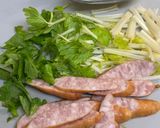 春巻きの皮でサクッとピザ♪作り方1写真