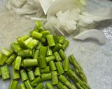 アスパラと玉葱のコンソメスープ作り方1写真