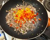 レモンを添えた彩りエスニックそぼろ丼作り方5写真