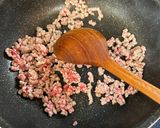 簡単・節約！もやしとひき肉の味噌汁作り方1写真