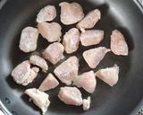 材料2つ☆鶏胸肉とじゃがいもの照り焼き。作り方6写真