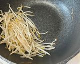 フライパンで簡単⭐︎もやしチーズオムレツ作り方2写真