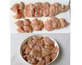 キャベツと鶏むね肉のオイスター炒め作り方1写真