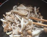 【作り置き】蓮根ときのこのガリバタ炒め作り方4写真