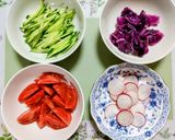 簡単ランチ！胡瓜豚肉トマトの素麺サラダ作り方3写真
