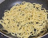 中華麺のアリオリ麺つゆカルボナーラ作り方1写真
