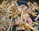 豚こま肉にんにくピリ辛きんぴら作り方2写真