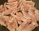 フライパンだけで簡単！手羽中のカリカリ焼き作り方3写真