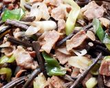 わらびと豚肉とネギの炒め物作り方7写真