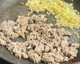 とろ〜り温玉＆ひき肉とナスのチーズ丼作り方4写真