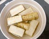 鶏もも肉とごぼうとにんじんの塩麹煮作り方1写真