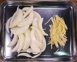 豚バラ糸こんにゃくの♪甘辛しぐれ煮😋🍚作り方1写真
