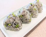 朝食やお弁当に！しらすと枝豆のおにぎり作り方4写真