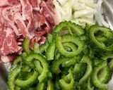 夏バテ知らず！ゴーヤと豚肉のピリ辛炒め作り方1写真