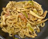 10分で完成！3種きのこの焼きうどん作り方6写真