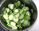 かつお削り節を足す★きゅうり豆もやし竹輪の酢の物作り方1写真