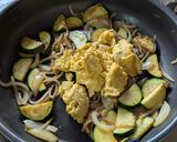 ズッキーニと卵のふわふわカレーマヨ炒め作り方6写真