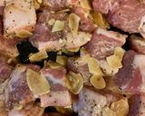 豚肉ステーキのキャベツガーリック炒め作り方1写真