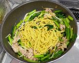 ごま油香る小松菜と豚肉の塩焼きそば作り方4写真