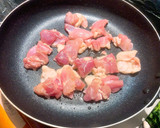 鶏もも肉とほうれん草のバター醤油炒め作り方3写真