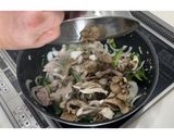 豚肉と舞茸のピリ辛あんかけ皿うどん★動画あり★作り方17写真