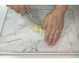 豚じゃがバター醤油★動画あり★作り方1写真