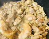 レトルト●鶏肉＆きのこのバター炒めカレー作り方2写真