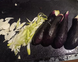 揚げ茄子ネギキャベツの塩餡掛け揚焼きそば作り方1写真