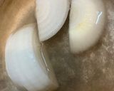 新玉葱とインゲンの味噌汁🧅作り方2写真