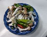 豆アジとししとうとしめじのアヒージョ作り方3写真