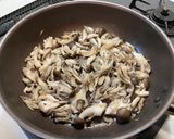 秋の味覚！舞茸としめじの炊き込みご飯作り方2写真