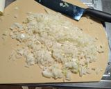 ひき肉と玉ねぎの炒め物作り方1写真