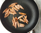 ほうれん草とギョニソのにんにく塩麹炒め作り方2写真