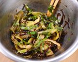 セロリがうまい🤭セロリと大葉の塩昆布和え作り方2写真