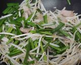 豚ばらのにら炒め作り方5写真