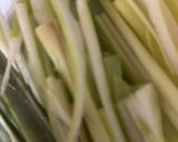 フライパンで簡単！旨辛豚こまクッパ😋作り方2写真