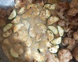 鶏肉とズッキーニのマヨポン炒め作り方4写真