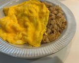 卵のっけバター醤油焼き飯作り方5写真