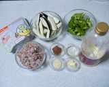 茄子とピーマンとひき肉の味噌バター炒め作り方1写真