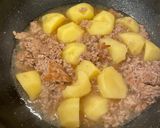 新じゃがいもと挽肉の甘辛とろとろ煮作り方5写真