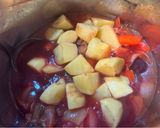 牛すねシチューにビーツも入れて。作り方7写真