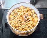 豆腐となめこのお味噌汁（赤だし）作り方2写真