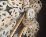 【作り置き】蓮根ときのこのガリバタ炒め作り方3写真