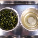 冷めてもしっとり⭐鮭とわかめの混ぜご飯😋🍙作り方1写真
