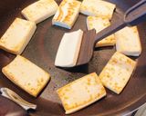 フライパンのまま食卓へ♪バター醤油の卵とじ豆腐作り方3写真