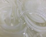 めかぶと玉ねぎのポン酢醤油和え作り方1写真