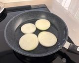 新玉ねぎとサーモンの蒸し焼き作り方3写真