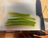 お弁当の隙間にフィット！セロリの浅漬け作り方1写真
