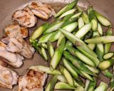 鶏肉とアスパラガスのガーリックしょうゆ作り方4写真